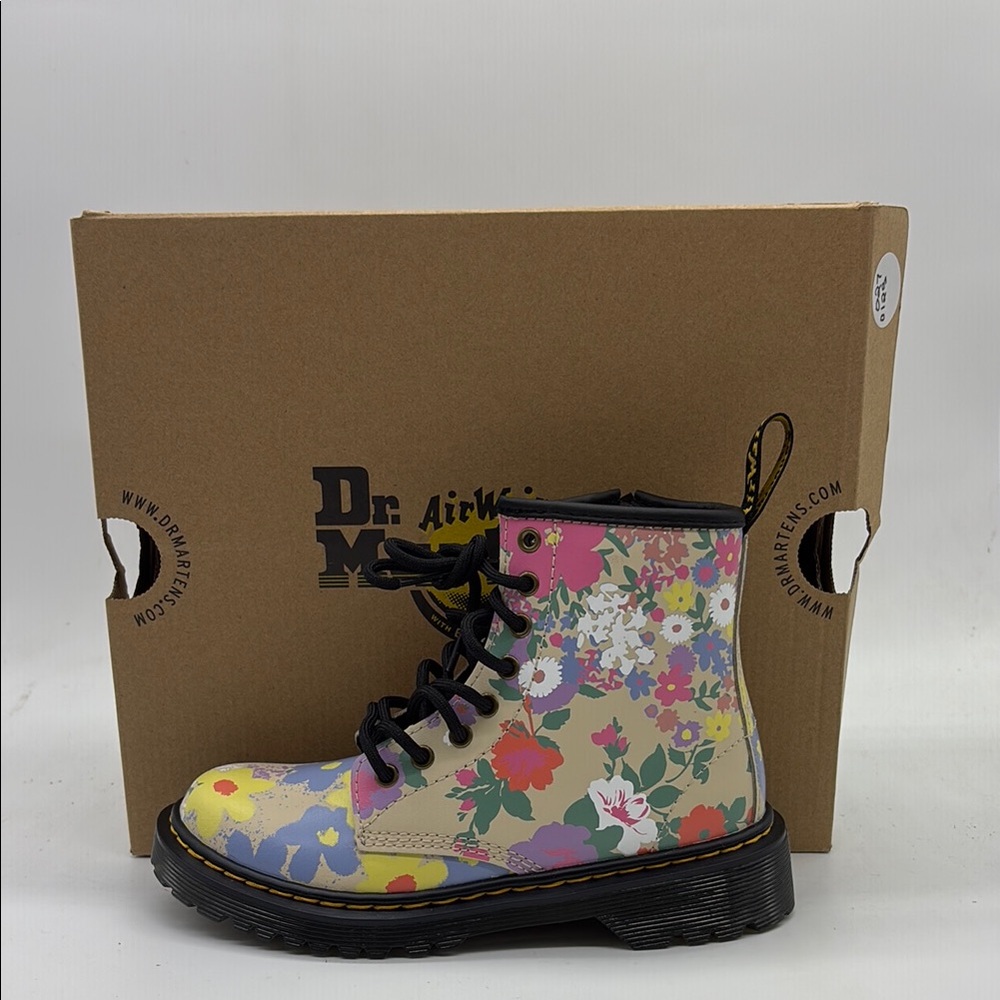 Dr. Martens Floral pattern 1460 J 30649292 New In Box